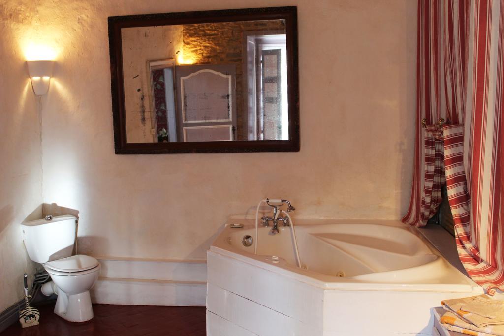 Chateau Du Boschet Bed and Breakfast Bourg-des-Comptes Eksteriør billede
